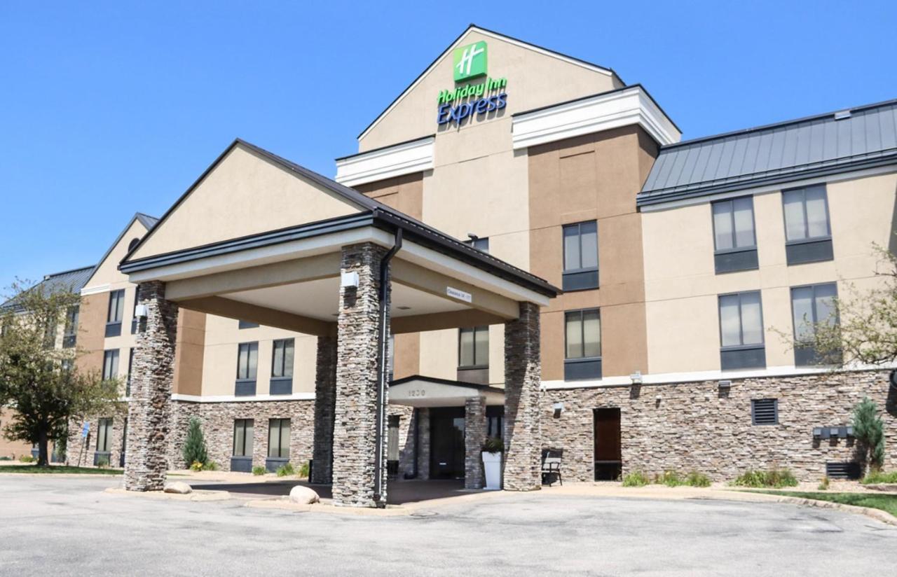 Holiday Inn Express Cedar Rapids - Collins Road By Ihg Extérieur photo