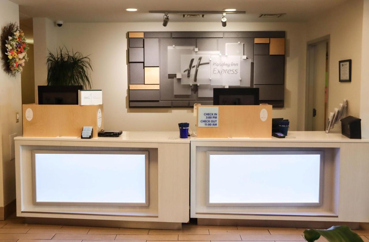 Holiday Inn Express Cedar Rapids - Collins Road By Ihg Extérieur photo