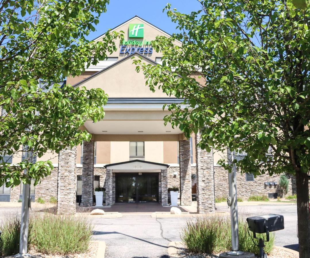 Holiday Inn Express Cedar Rapids - Collins Road By Ihg Extérieur photo