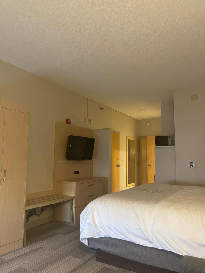 Holiday Inn Express Cedar Rapids - Collins Road By Ihg Extérieur photo