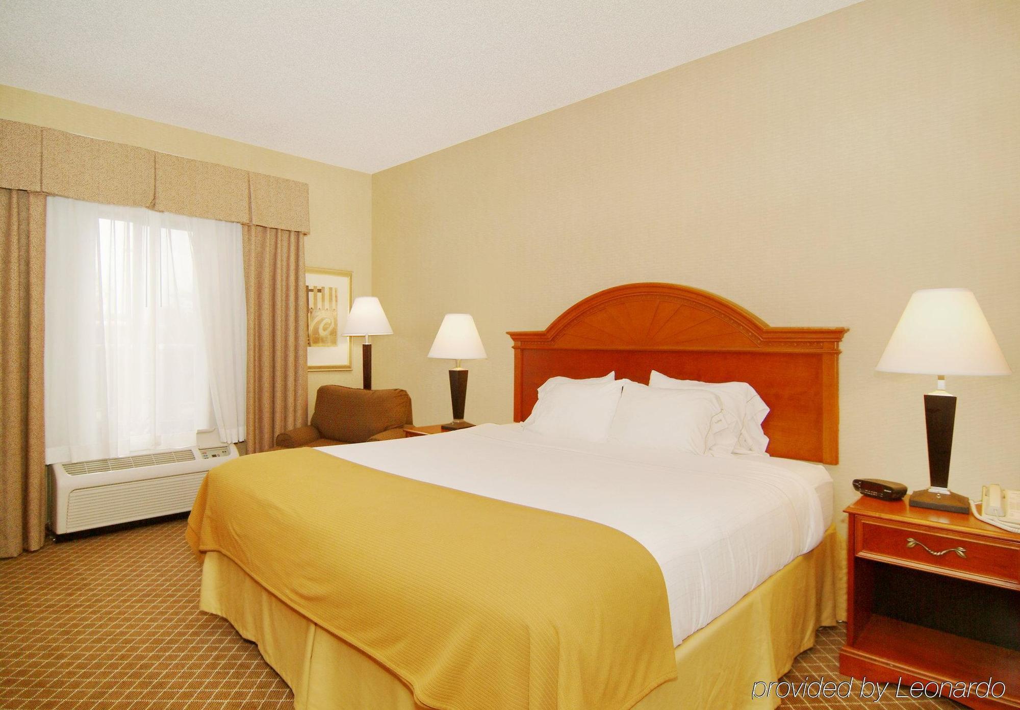 Holiday Inn Express Cedar Rapids - Collins Road By Ihg Chambre photo