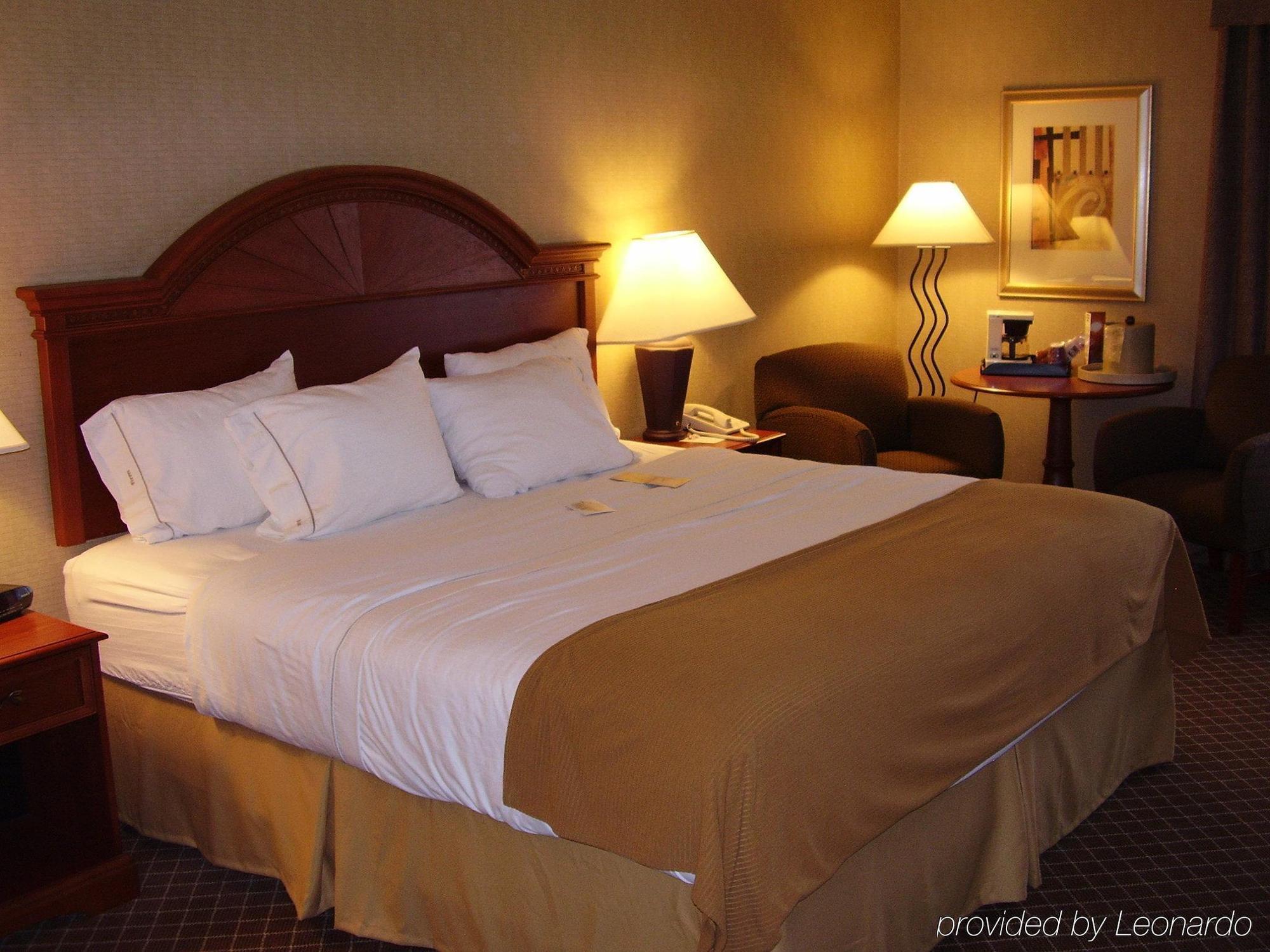 Holiday Inn Express Cedar Rapids - Collins Road By Ihg Chambre photo